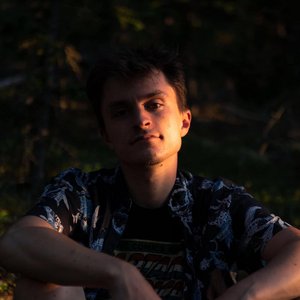 Adam Ambrose 的头像