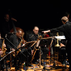 The Aardvark Jazz Orchestra 的头像
