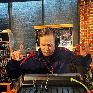 Unicorn Heads 的头像