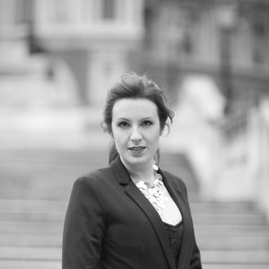 Kitty Whately 的头像