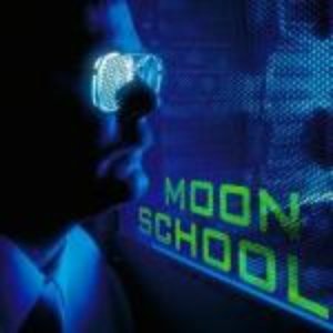“Moon School”的封面