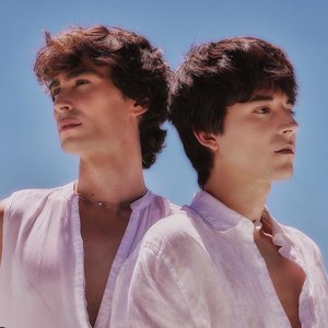 Avatar for Loic & Mario