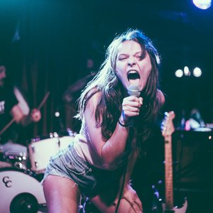 Cherry Glazerr 的头像