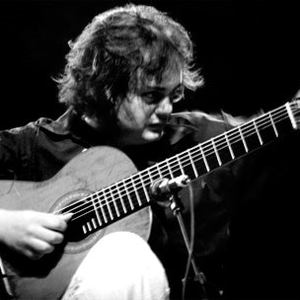 Yamandu Costa photo provided by Last.fm