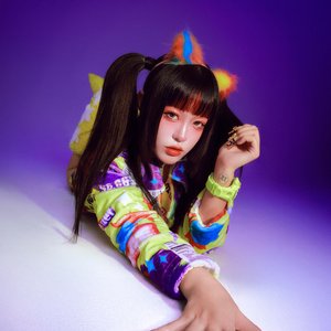 C.Holly 的头像
