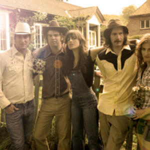 The Loose Salute photo provided by Last.fm