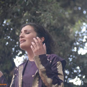 Waed Bouhassoun için avatar