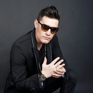 Caliente (Radio Edit) — Jay Santos | Last.fm