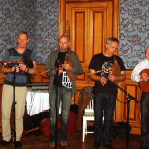 Blå Bergens Borduner photo provided by Last.fm