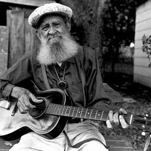 Sam Chatmon photo provided by Last.fm