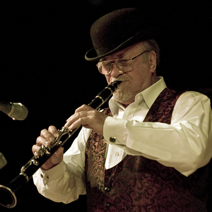 Mr. Acker Bilk & Orchestra photo provided by Last.fm