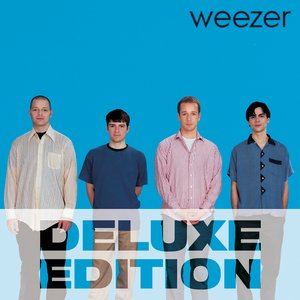 'Weezer (Deluxe Edition)'の画像