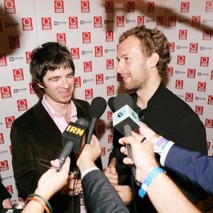 Chris Martin & Noel Gallagher のアバター