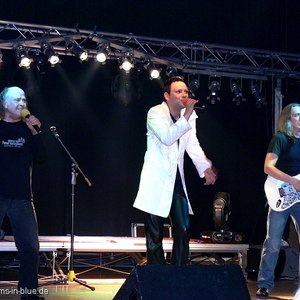 Avatar de Mark Ashley feat. Systems In Blue