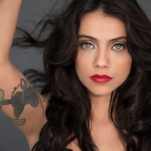 Letícia Persiles için avatar