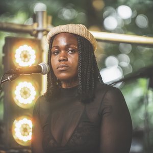 Avatar for Lina Simons