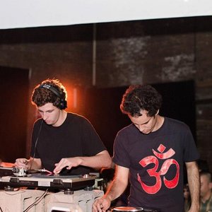 Four Tet & Jamie XX 的头像