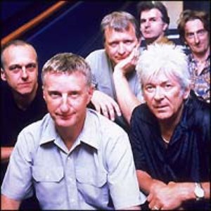 Billy Bragg & The Blokes 的头像