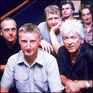 Billy Bragg and the Blokes photo provided by Last.fm