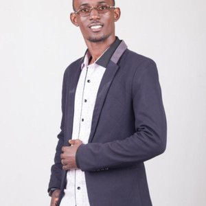 Chris Steve 的头像