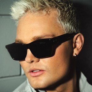Tommi (seksipommi) - Single