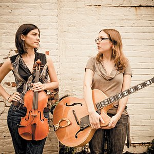 “Mary Halvorson and Jessica Pavone”的封面
