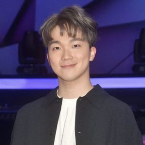 Rock 何晉樂 的头像