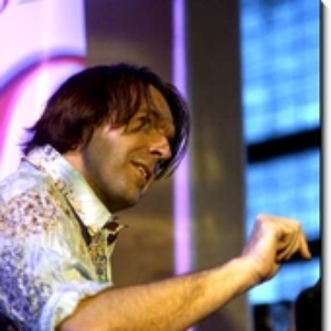 Huw Warren photo provided by Last.fm