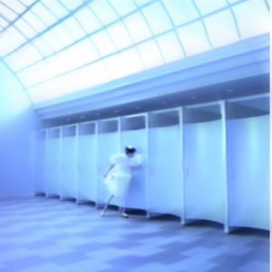 藍​天​白​日​夢