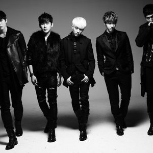 정진운 & 엘조 & 이준 & 호야 & 이기광 的头像