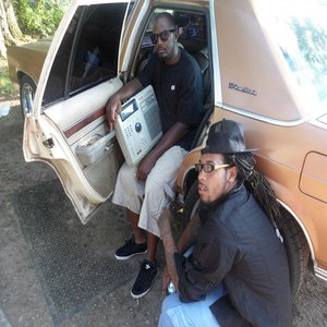 Crown Vic Muzik