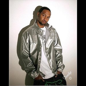 Money Bags (feat. Krizz Kaliko)