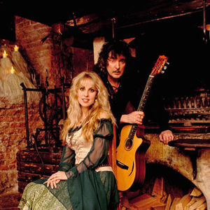 Blackmore’s Night photo provided by Last.fm