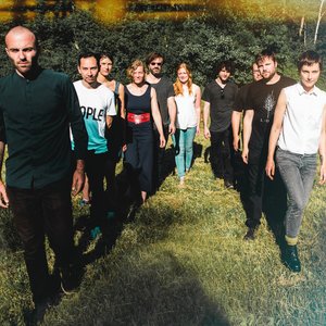 Poliça + S T A R G A Z E 的头像