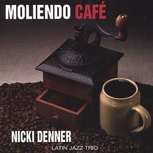 Moliendo Café