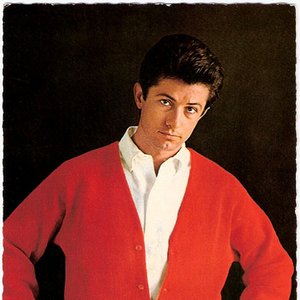 George Chakiris 的头像