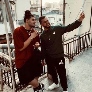 JONY & Andro 的头像