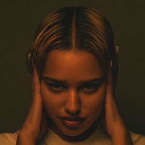 Tommy Genesis 的头像