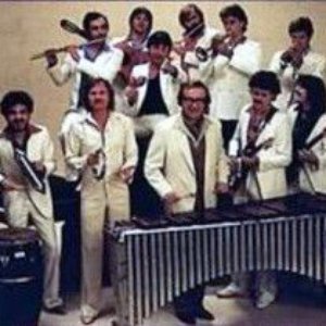 Roberto Delgado Orchestra 的头像