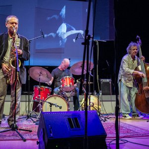 Ivo Perelman, Matt Shipp, Michael Bisio, Whit Dickey 的头像