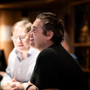 Lorne Balfe 的头像