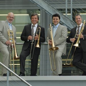 The Slokar Trombones, Silvano Bazan, Jörg Ewald Dähler, Ira Kriss, Rolf Aberer & Billy Brooks 的头像