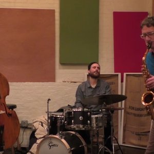 Frank Gratkowski Trio 的头像
