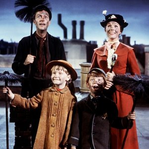 Dick Van Dyke, Julie Andrews, Karen Dotrice & Matthew Garber 的头像