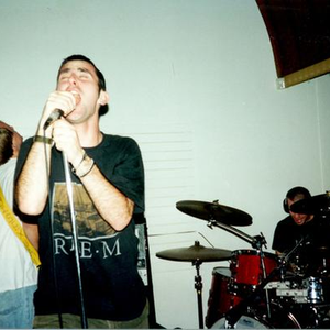 Julia photo provided by Last.fm