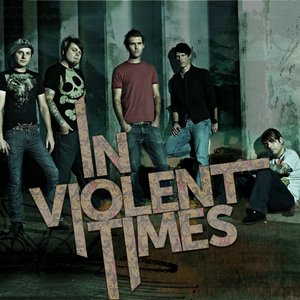 “In Violent Times”的封面