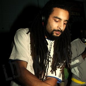 Johnny Clark vs MALA 的头像