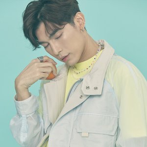 Mew Suppasit (มิว ศุภศิษฏ์) 的头像