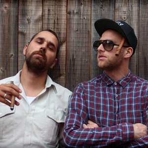 Birdapres & Rob Crooks 的头像