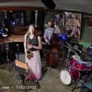 Caroline Davis Quartet 的头像